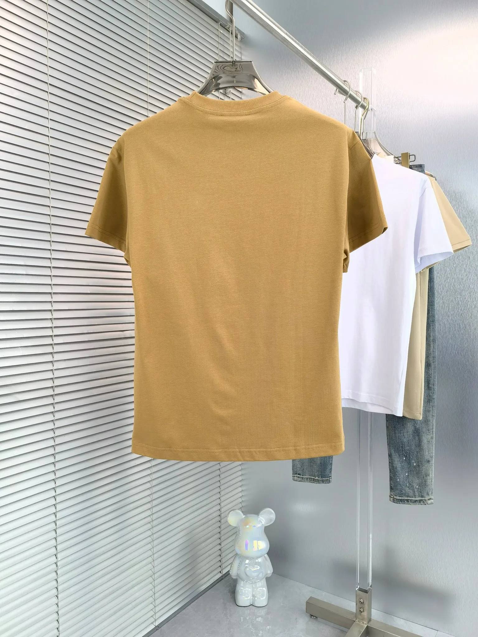 P170 🌸🌸🌸 Ralph Lauren Polo (available all year round) short-sleeved T-shirt 280g, couples style, same style for men and women. Made of imported custom dyed fabric, fashionable yet luxurious. The quality is unquestionable. The upper body effect is great💂🏿 The single product is very unique. Color: Picture color (7 colors) Size: M ~ 2xL